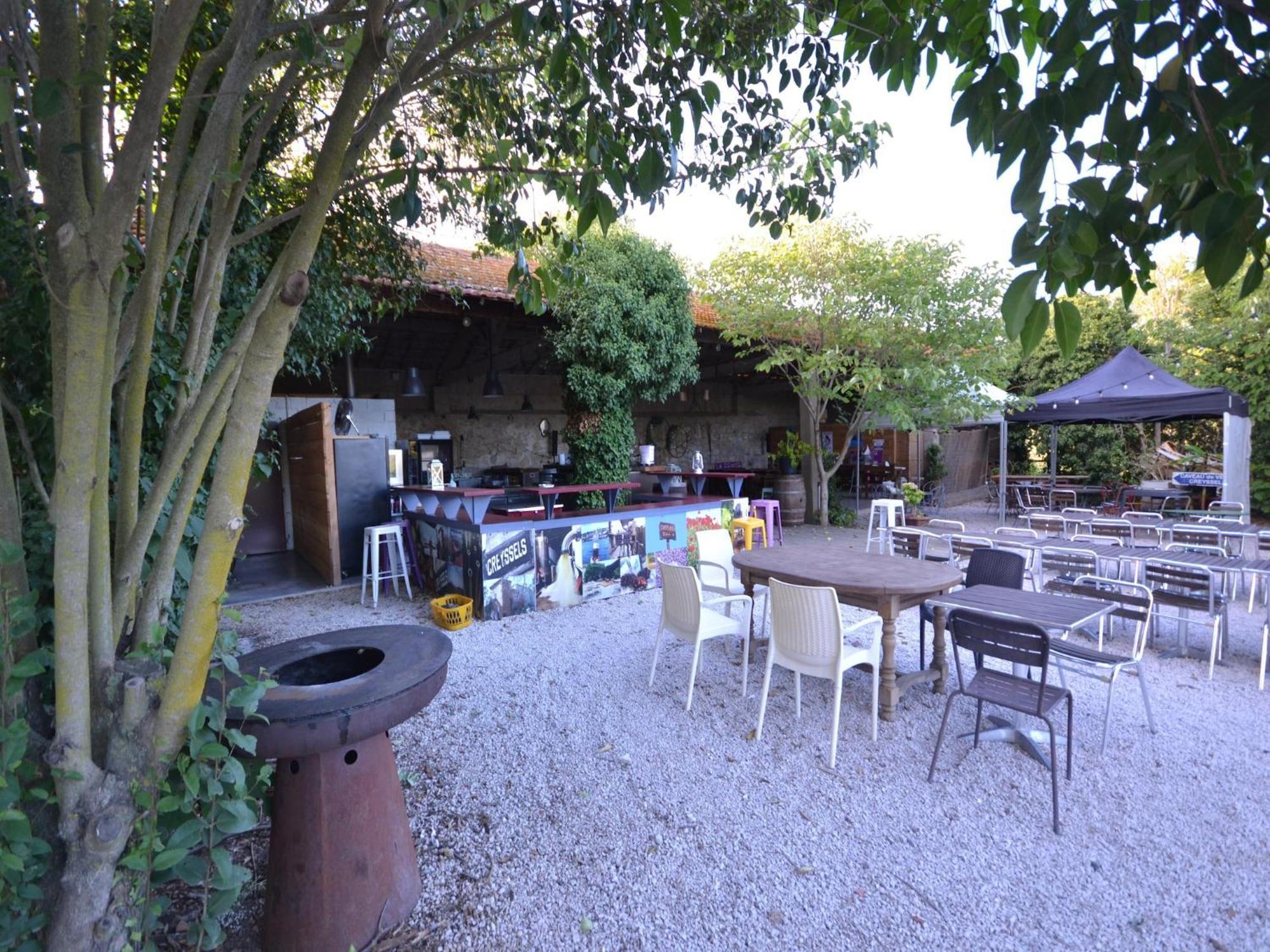 Apartment With Pool Amid Vineyards And Near The Beach Mèze Екстериор снимка