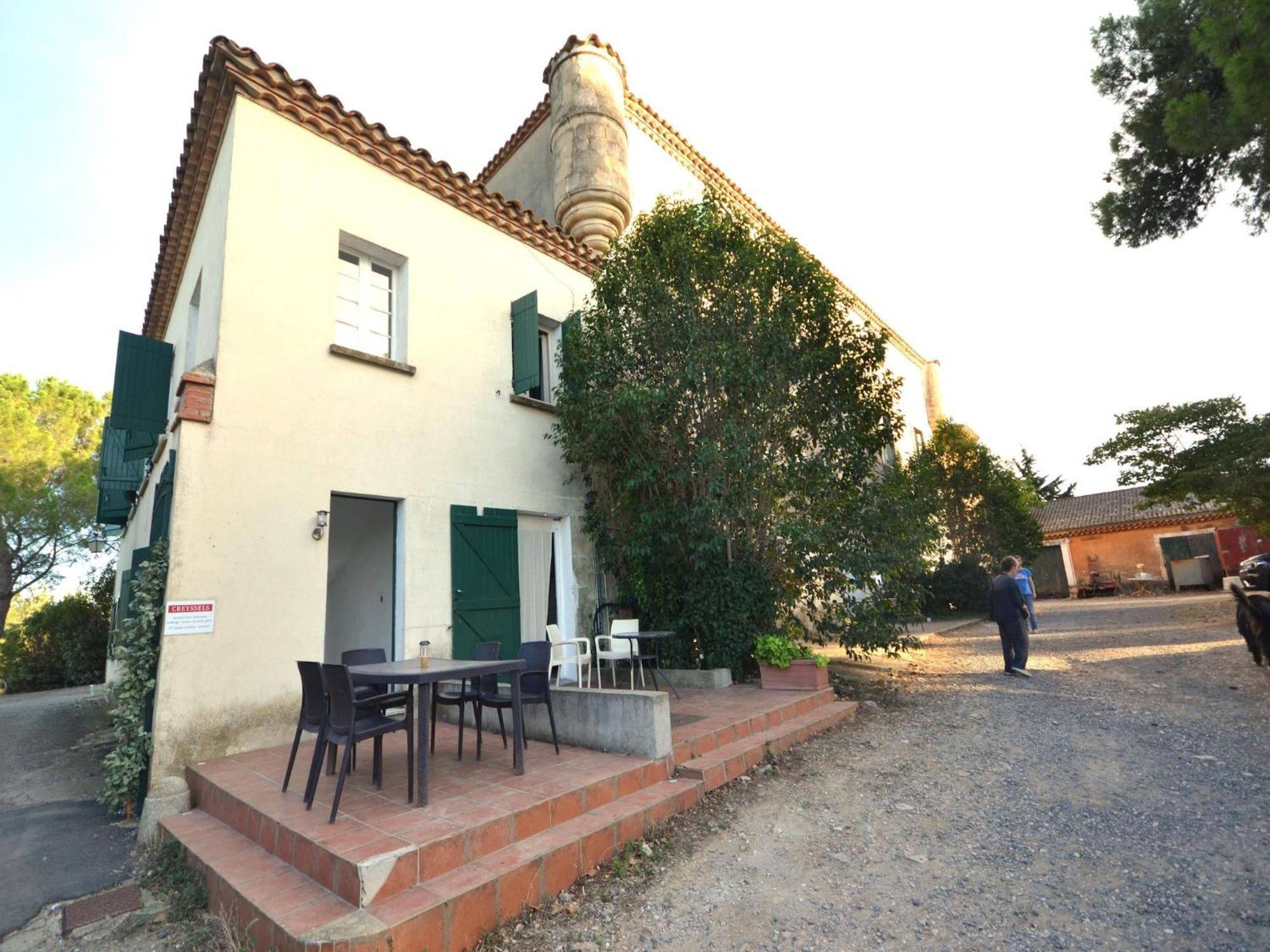 Apartment With Pool Amid Vineyards And Near The Beach Mèze Екстериор снимка