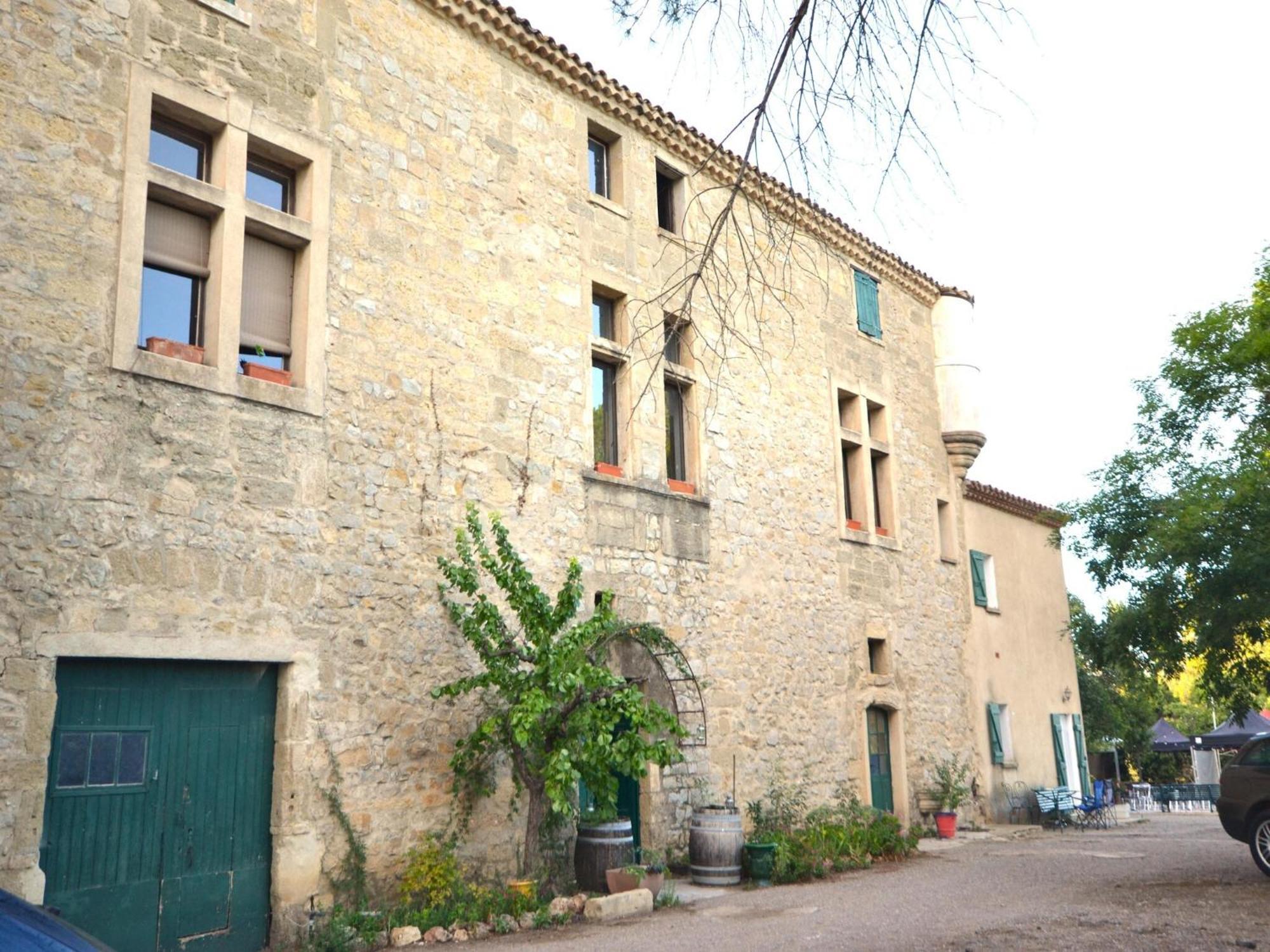 Apartment With Pool Amid Vineyards And Near The Beach Mèze Екстериор снимка