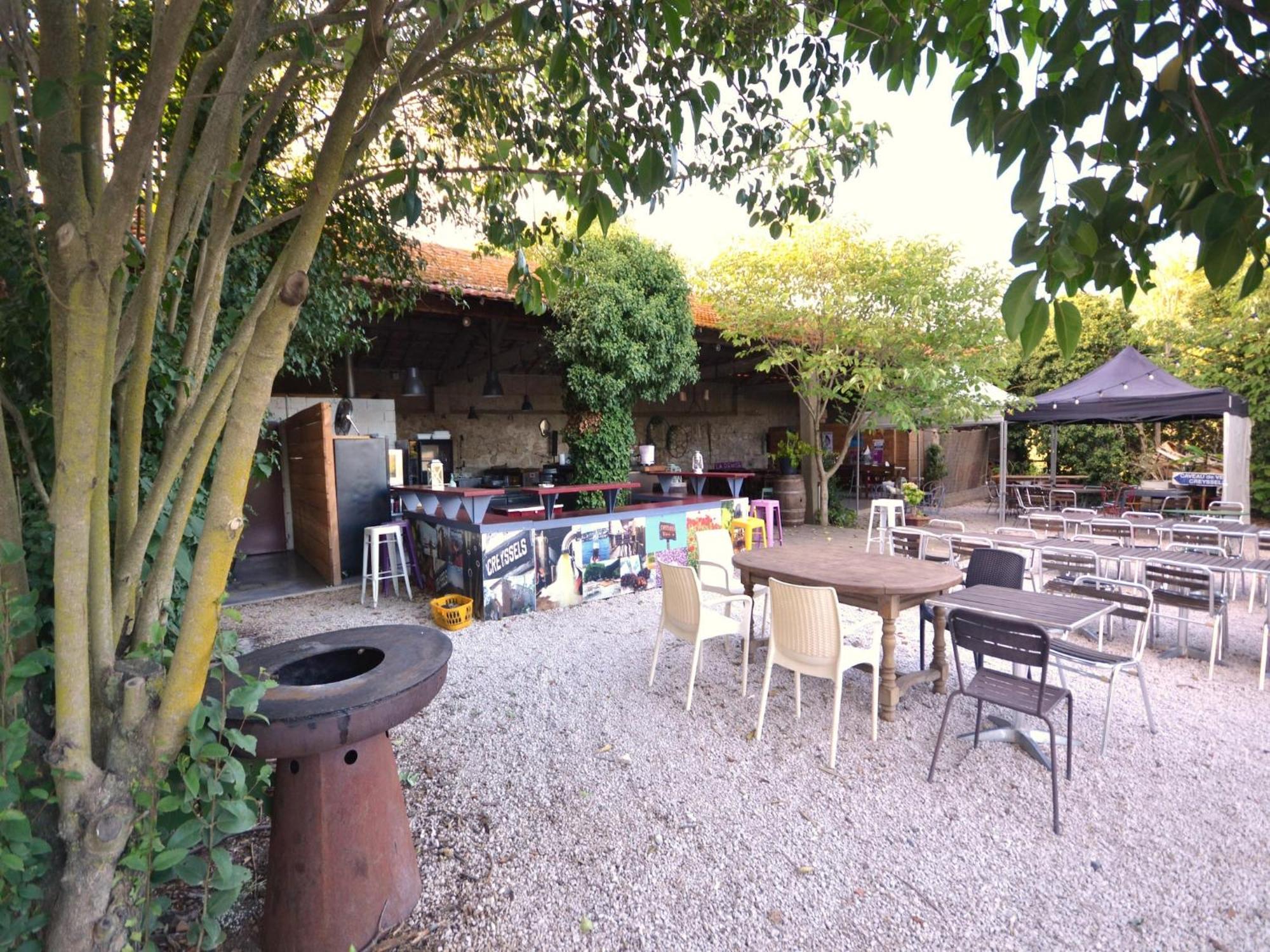 Apartment With Pool Amid Vineyards And Near The Beach Mèze Екстериор снимка